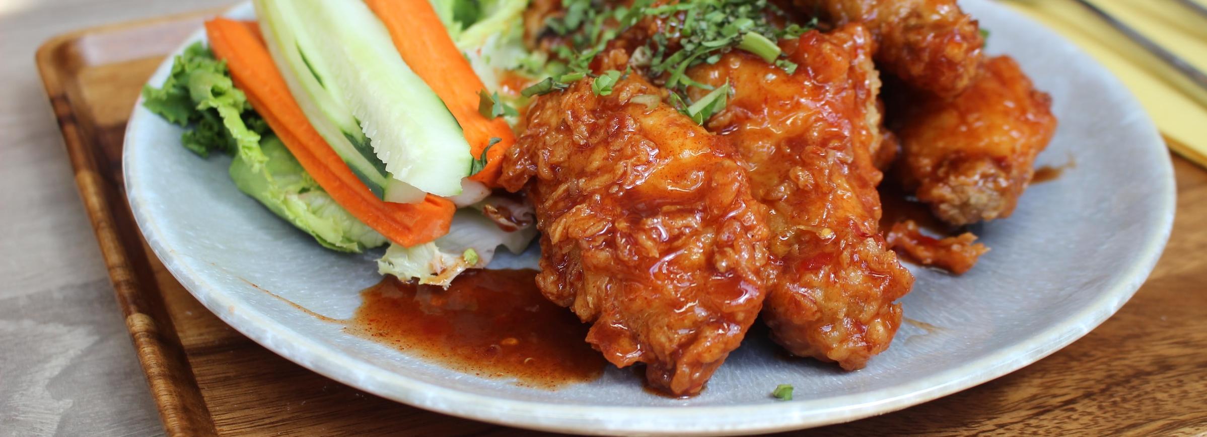 Крылья и голени в маринаде по акции предлагает ярмарка на Петухова