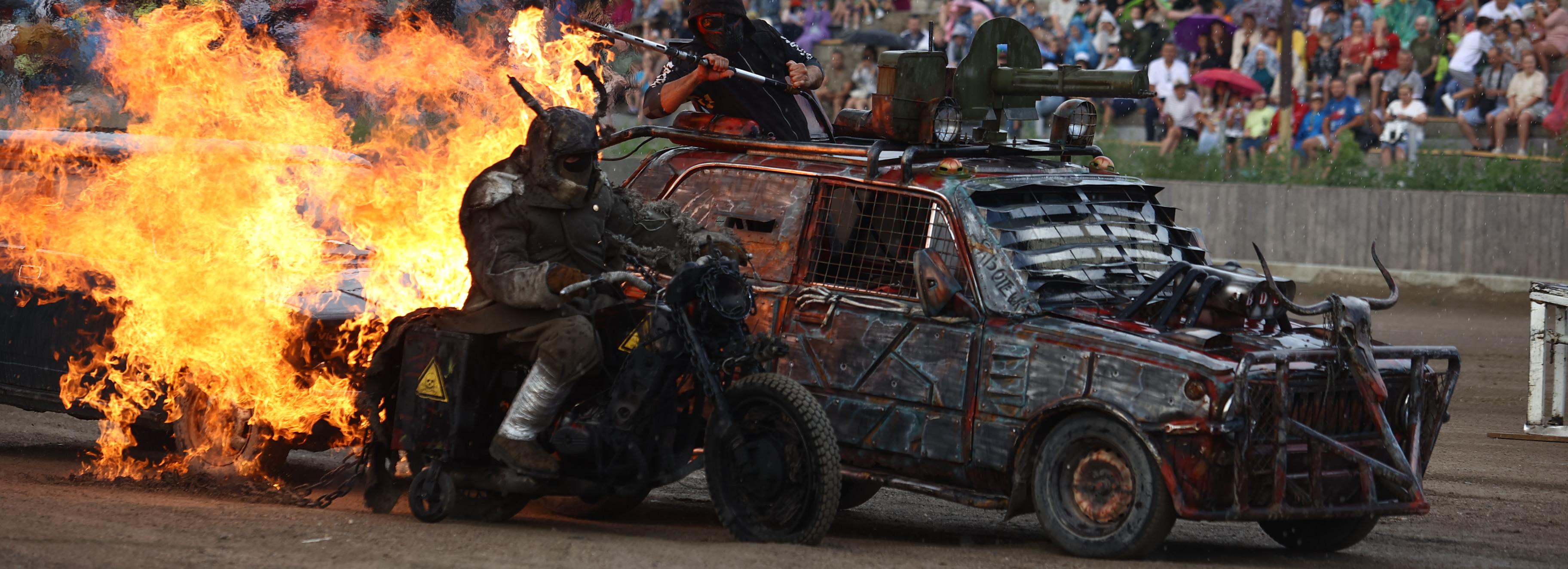 Афиша выходных: Купалье, шоу каскадёров и ожившие мумии