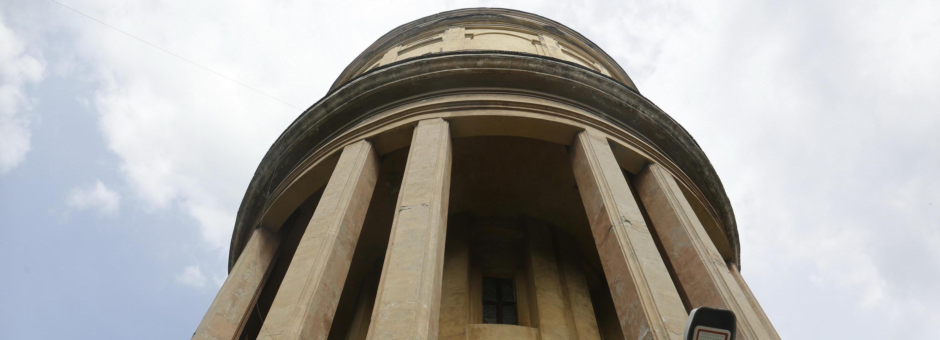 Арендаторов для легендарной башни на площади Маркса ищут в Новосибирске