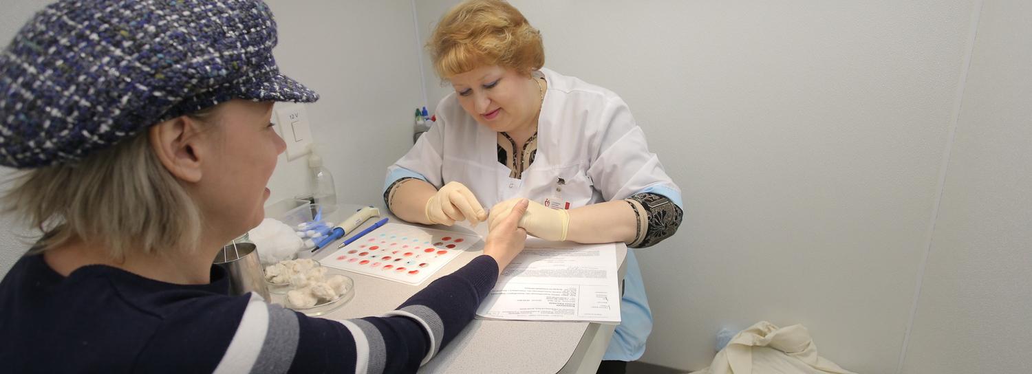 «Помоги делом!»: новосибирцев зовут на акцию по сдаче крови