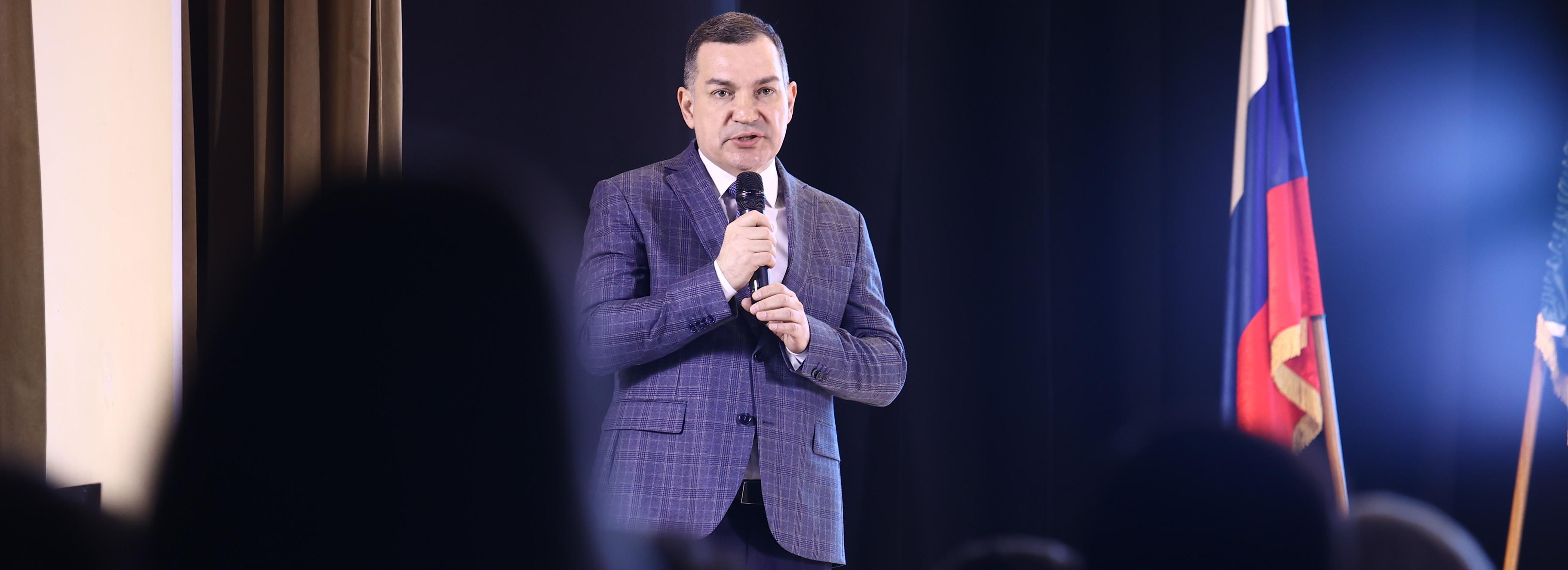 Мэр Кудрявцев рассказал новосибирцам о будущем площади Калинина