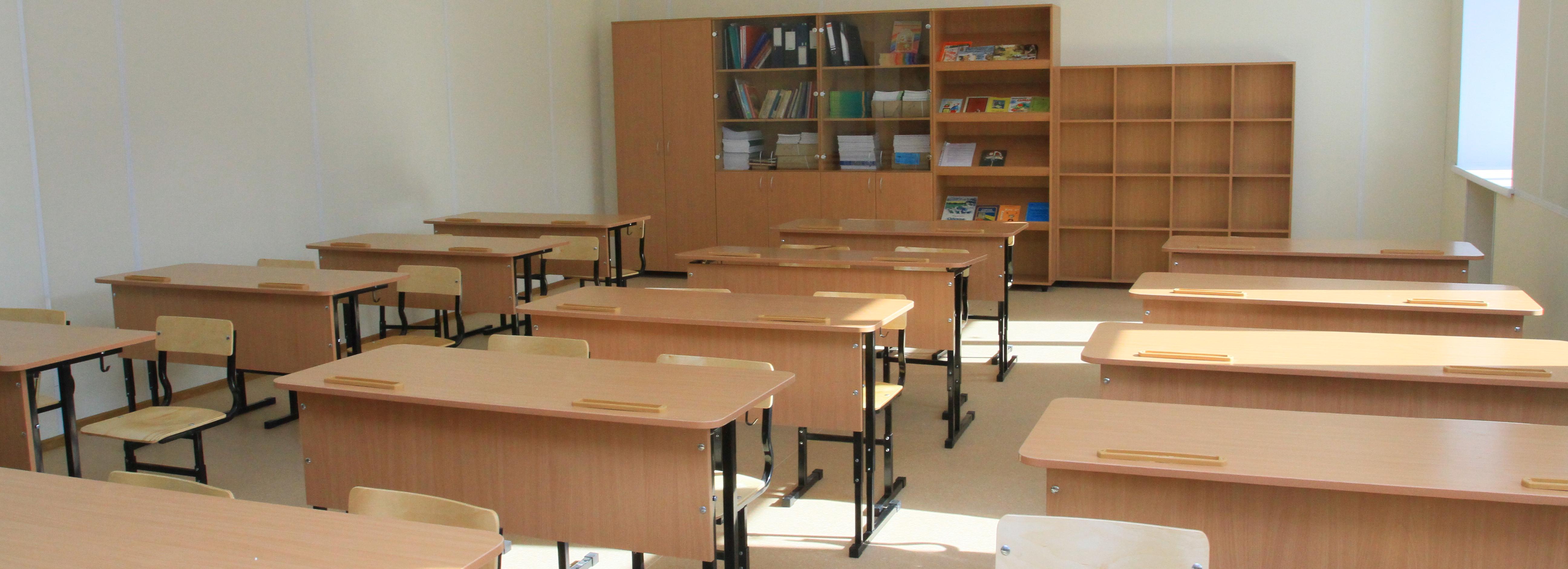 Больше 1200 новосибирских школ и детсадов отремонтируют этим летом