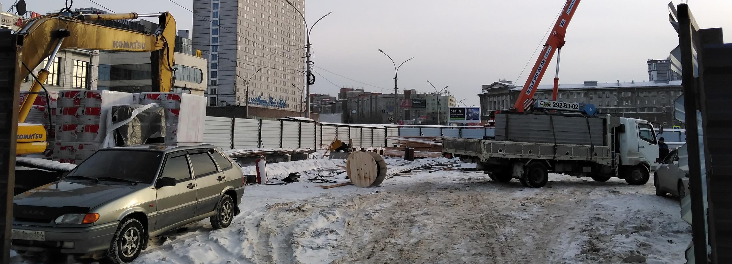 Сеть подземных переходов роют под привокзальной площадью в Новосибирске