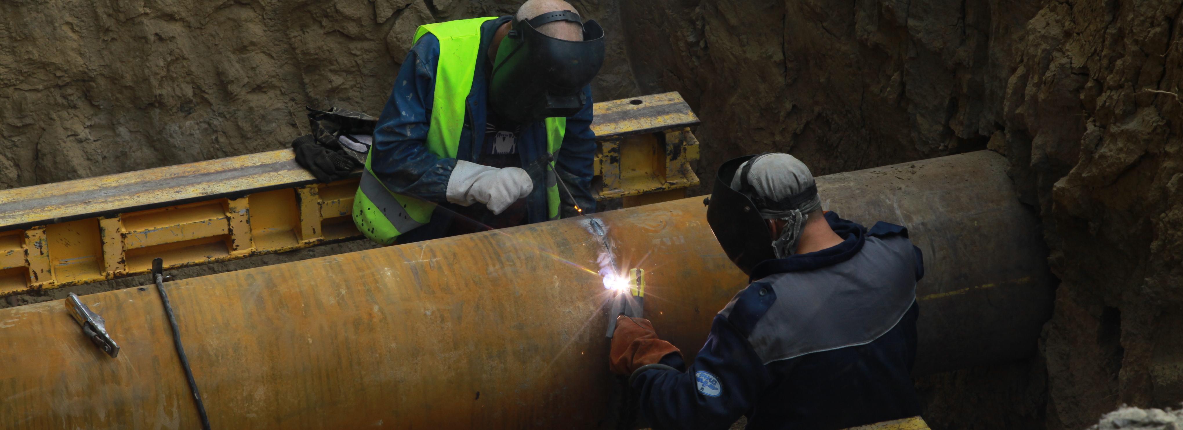 Проезд по Выборной закрыли из-за ремонта теплотрассы