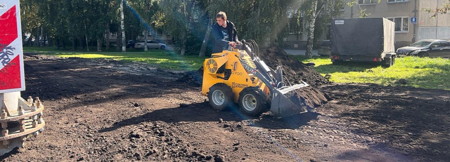 Первый этап реконструкции газонов в Советском районе закончат в октябре