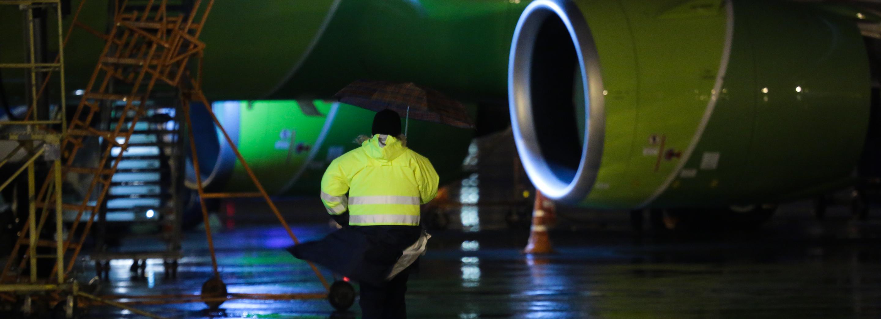 Самолёт S7 вернулся в Новосибирск из-за технической неисправности