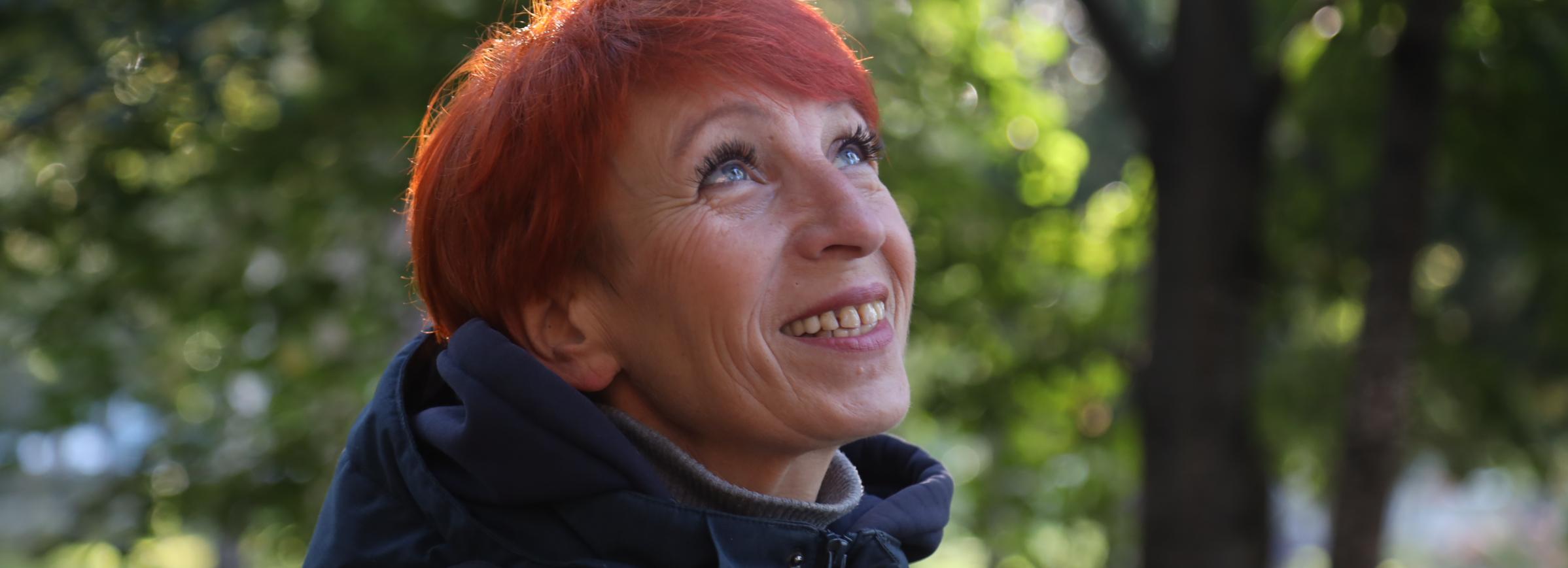 Секрет молодости: зачем 58-летняя работница Горзеленхоза танцует на шесте