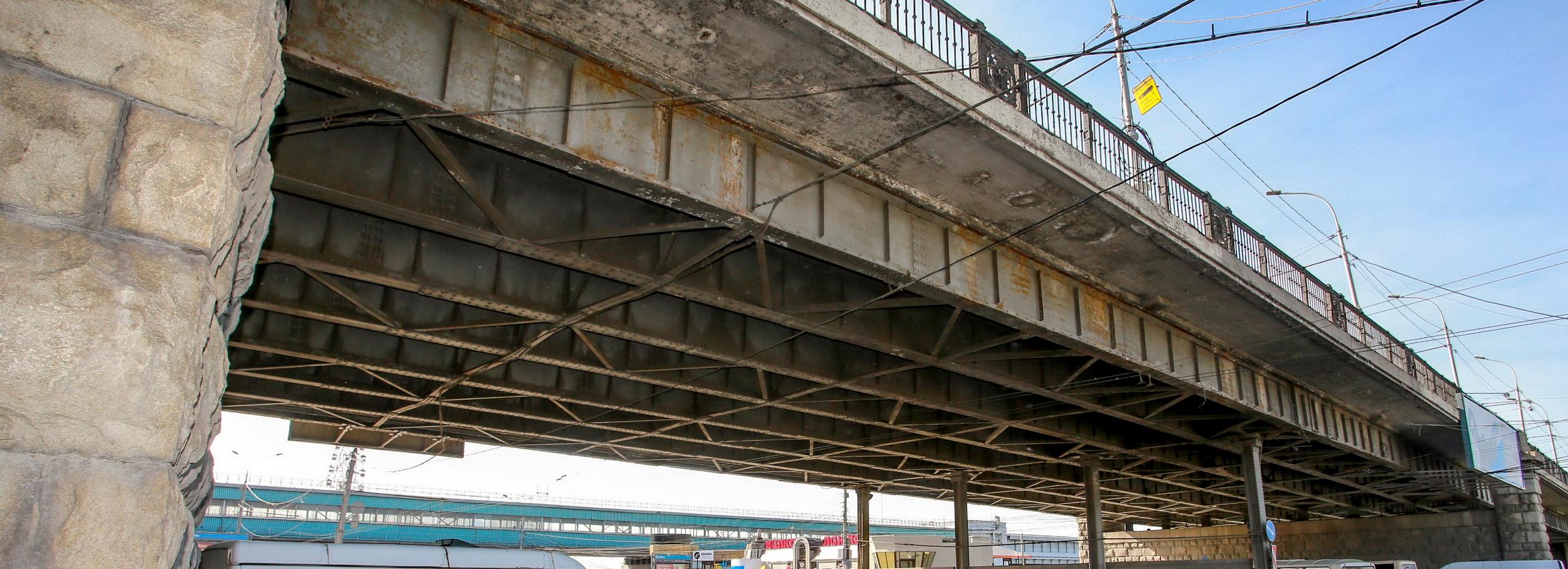 Октябрьский мост в Новосибирске выкрасят в серый полуглянец