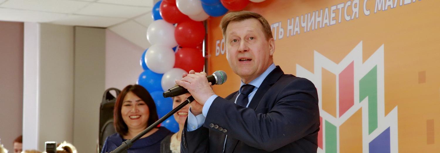 Мэр Локоть поздравляет с Днём работника культуры