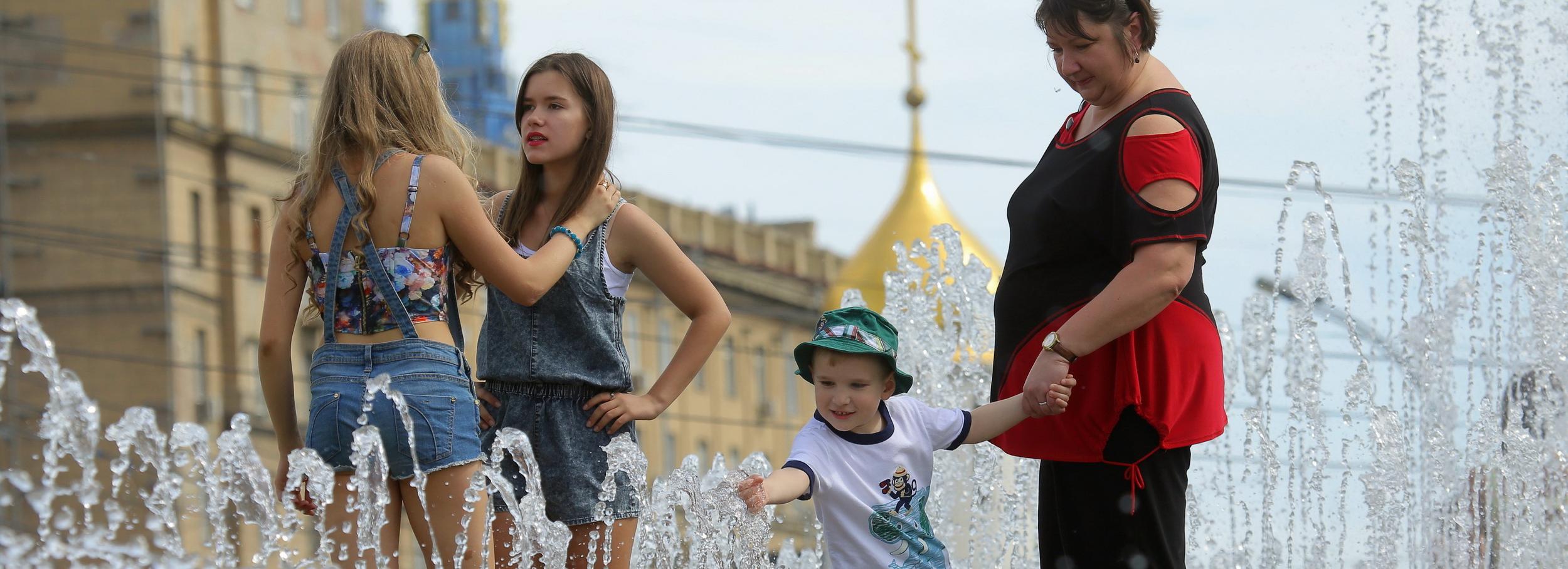 Врачи попросили новосибирцев не купаться в фонтанах