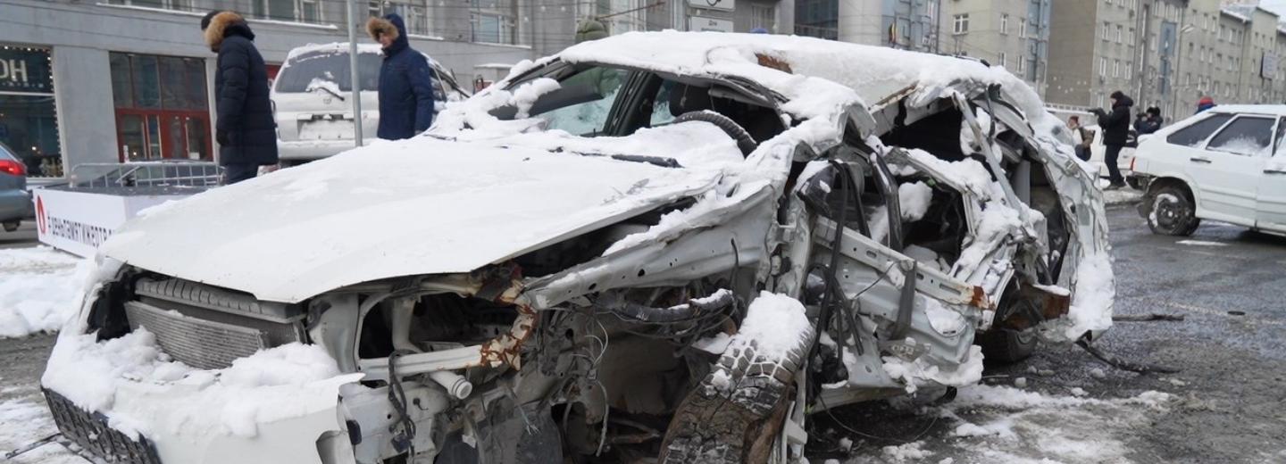 «Последняя парковка»: печальный арт-объект установили в Новосибирске