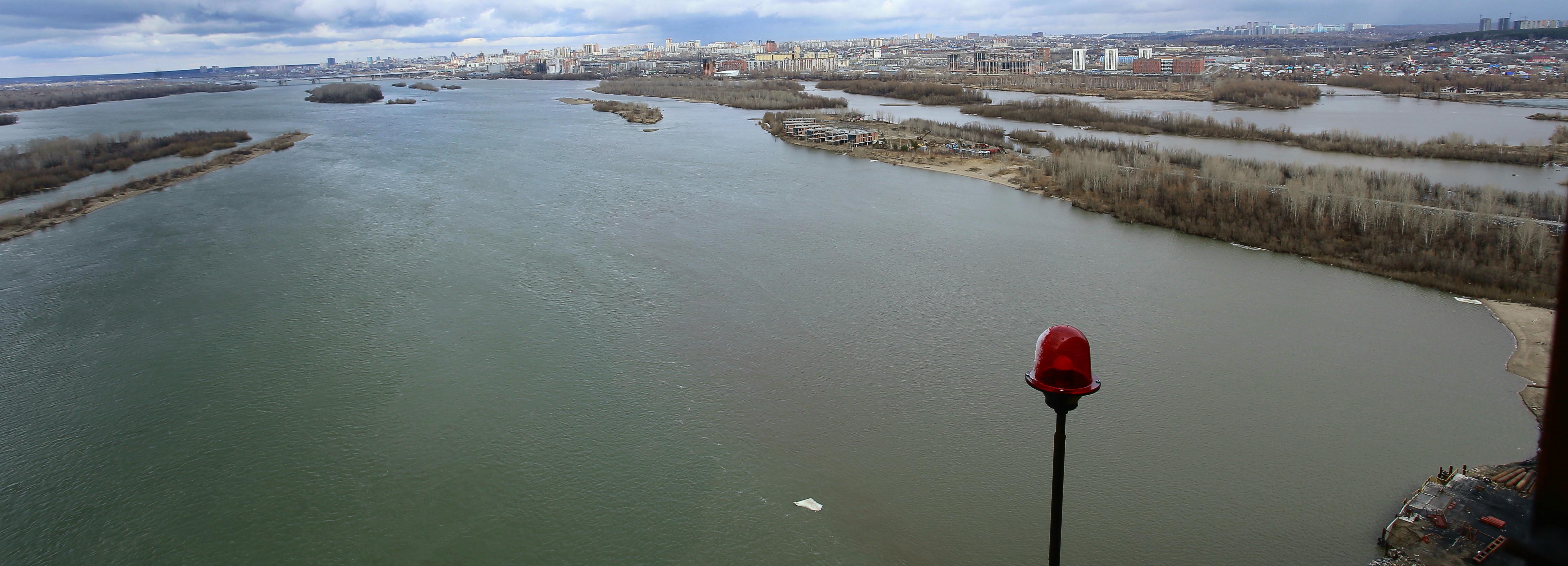 Прокуратура нашла нарушения на стоянках для судов в Новосибирске