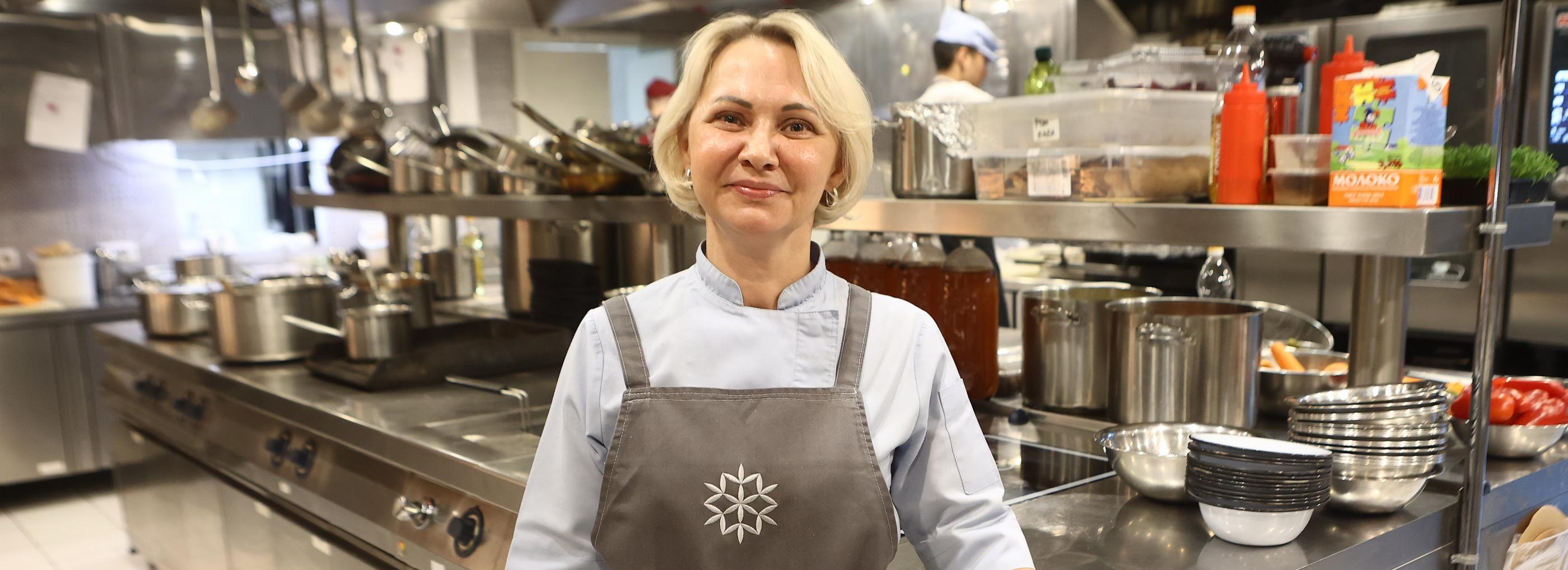 «Горжусь, когда вижу полный зал»: лучший шеф-повар Сибири о любимой работе