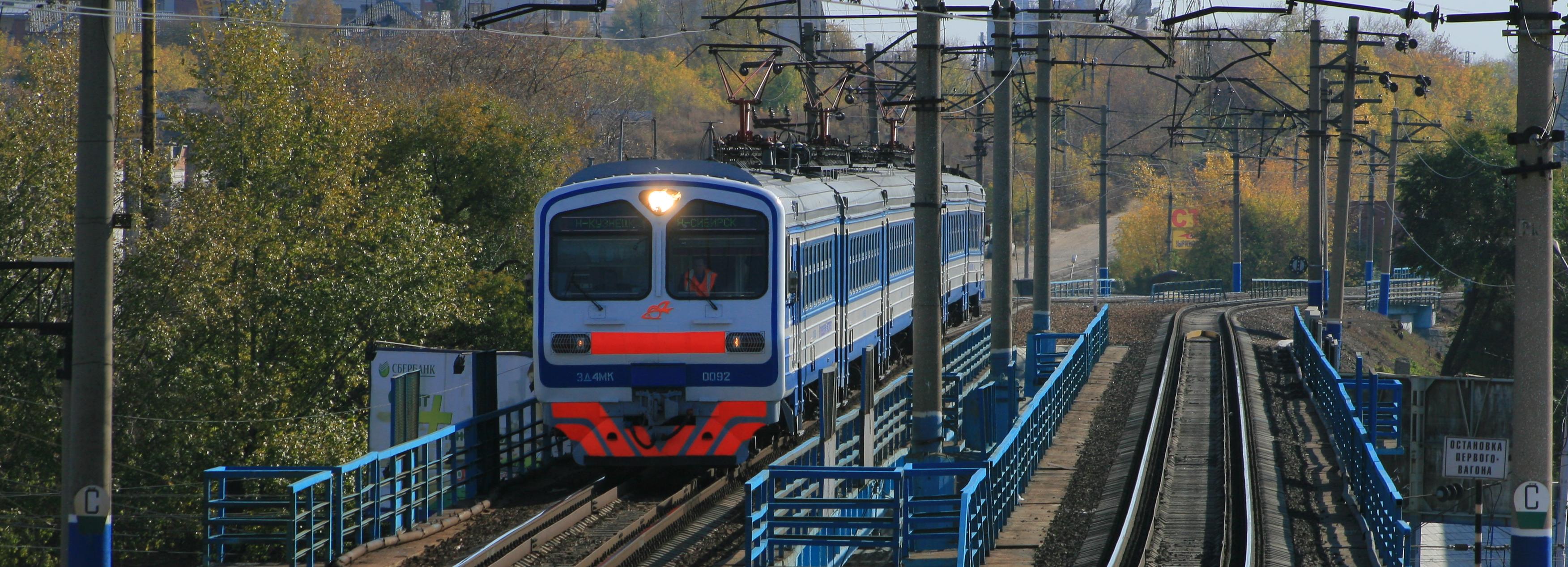 Вагон отцепился от движущейся электрички в Новосибирской области