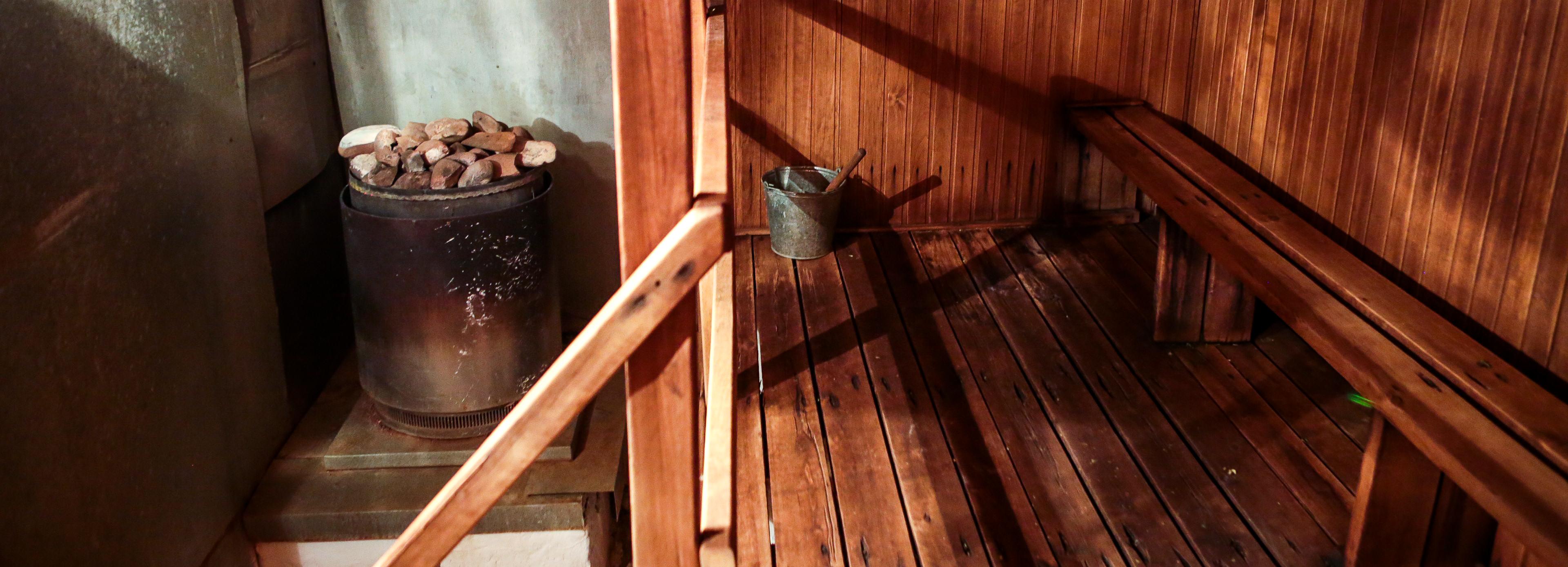 Новосибирцы бросились строить веранды и пристрастились к сухому пару