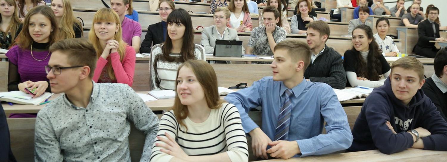 Набор в вузы Новосибирска продлили до 19 октября: где есть бюджетные места