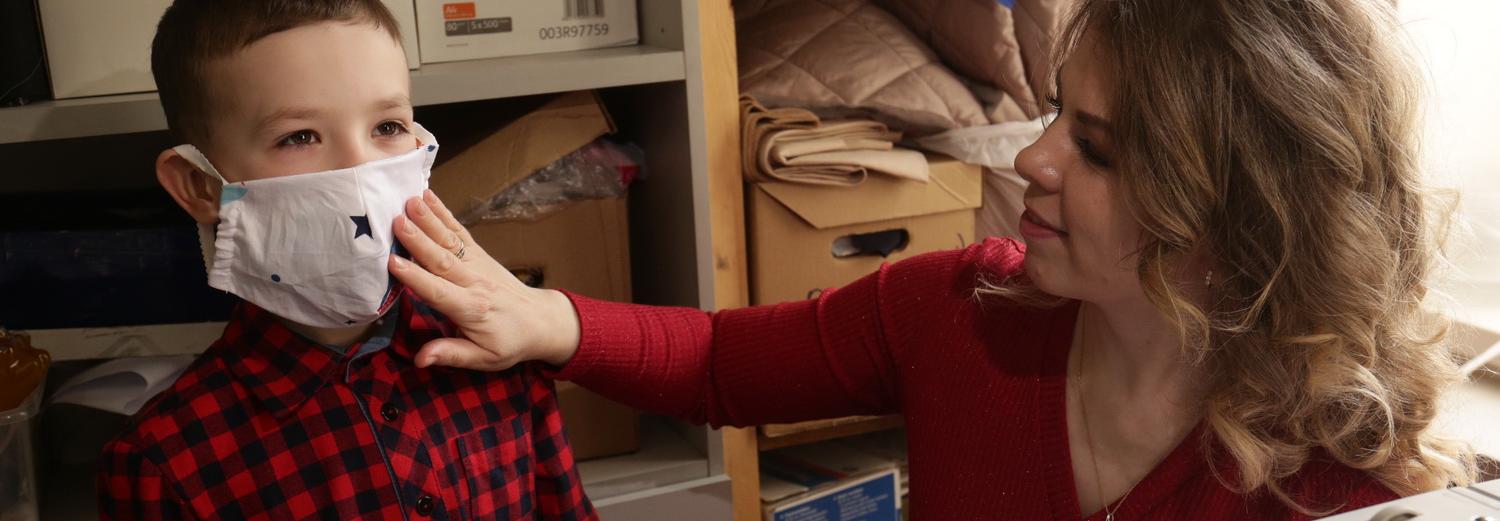 Обязательный масочный режим вводят в Новосибирской области