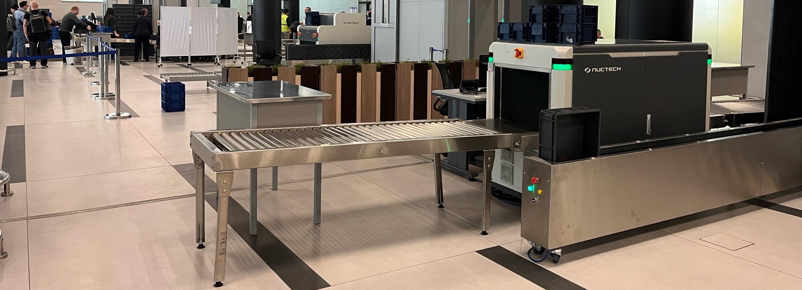 Насвай и когти медведя пытались ввезти в Сибирь из-за границы