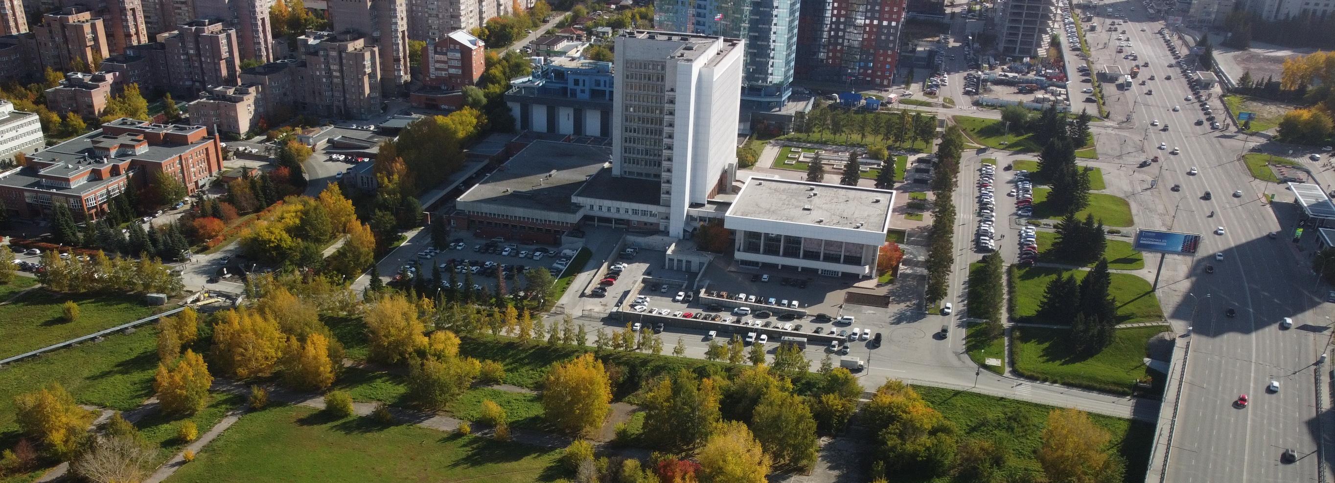 Под землю спрячут теплотрассу возле нового сквера у заксобрания