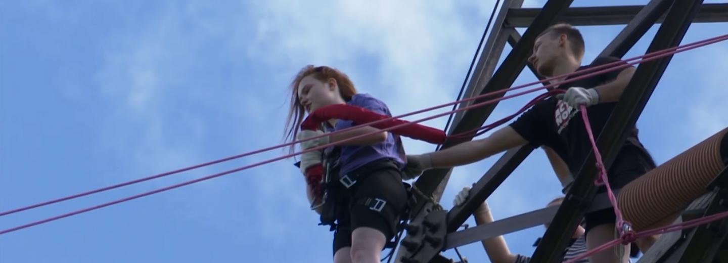 Шаг в пропасть: что заставляет новосибирцев прыгать с 40-метровой высоты