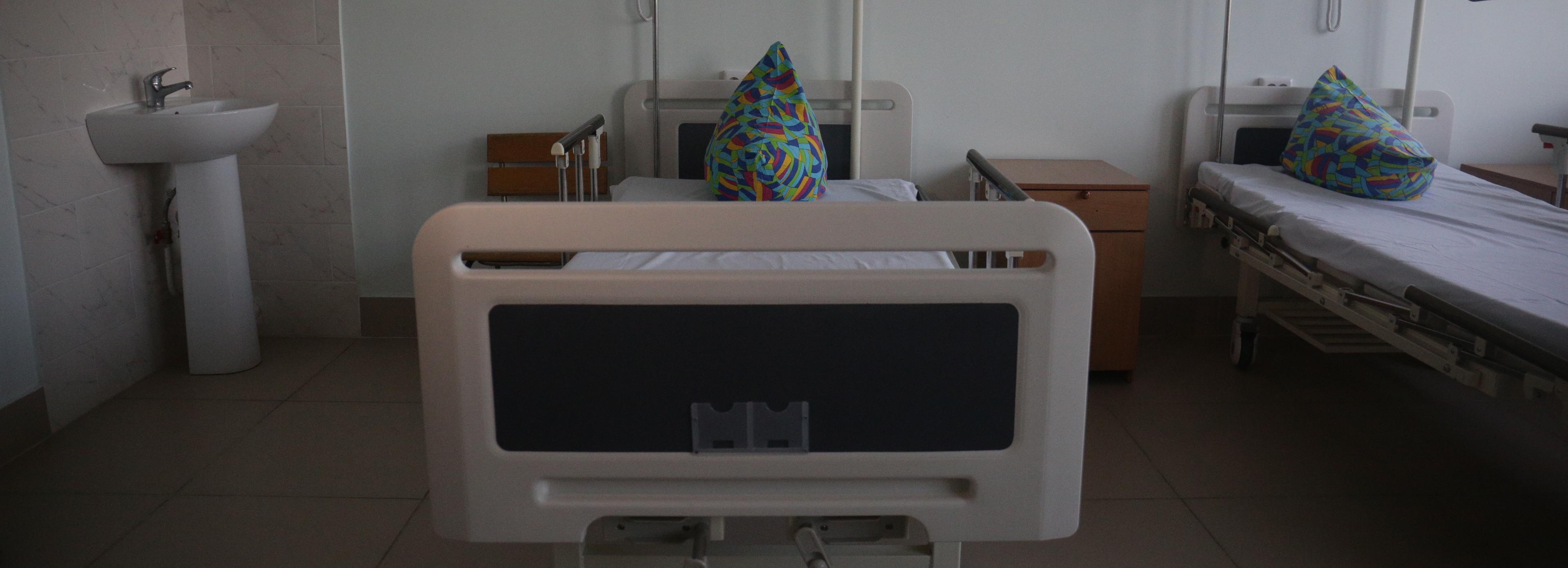 Новую инфекционную больницу в Садовом подключили к электричеству