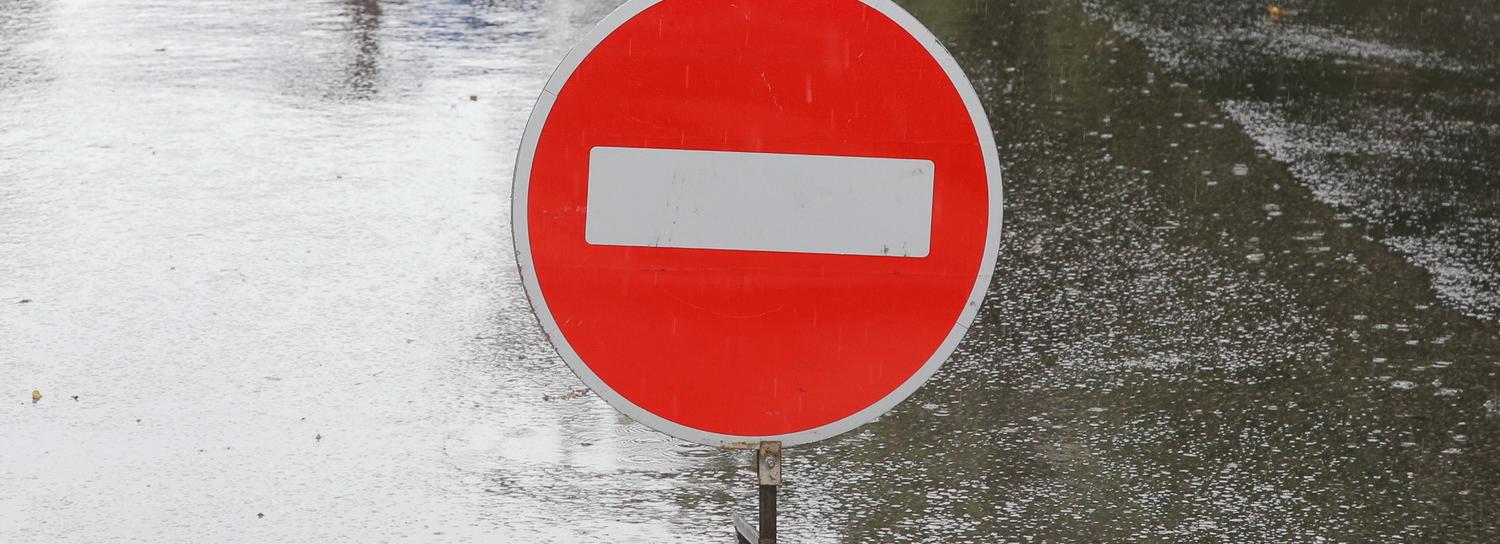 Безымянный проезд в Калининском районе перекрыли до 3 августа