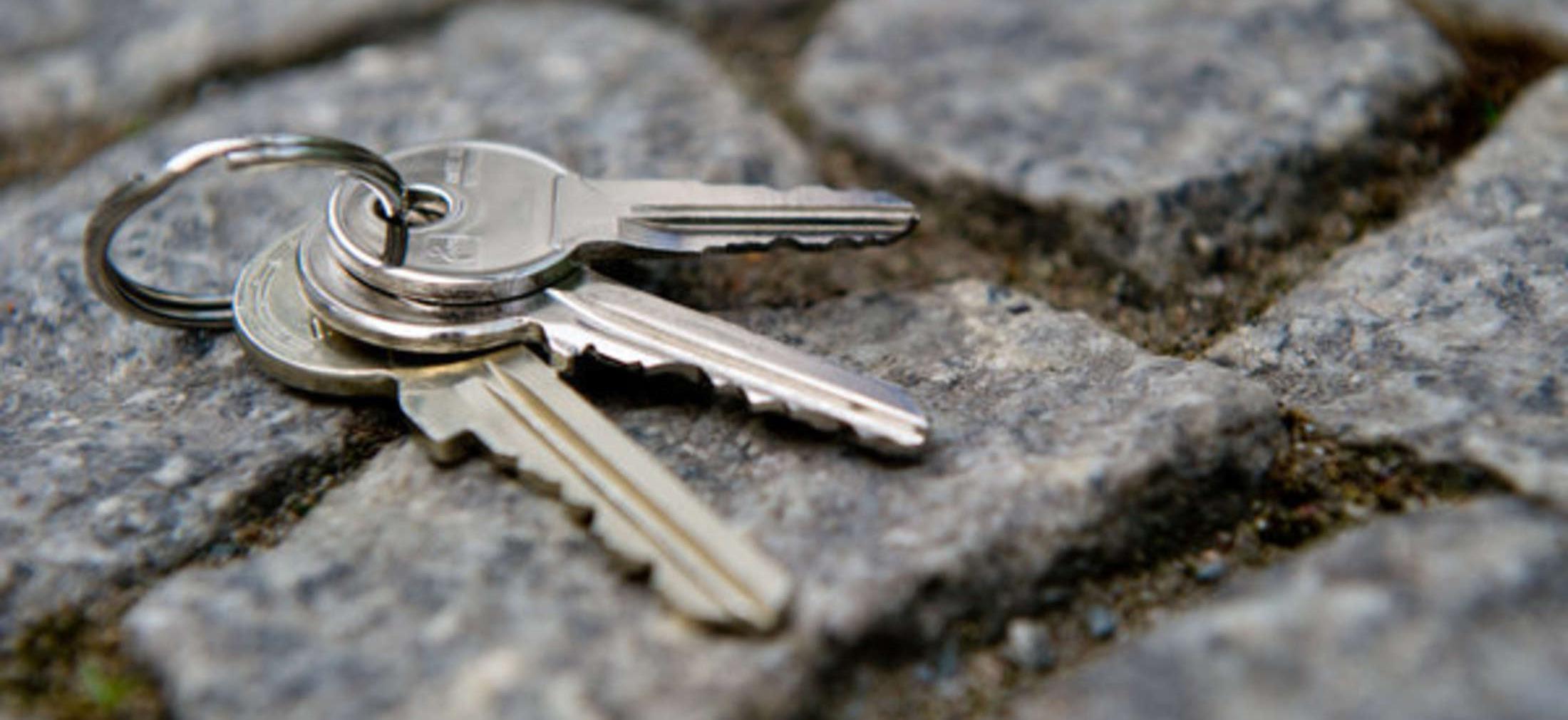 Новосибирец прописал в «однушке» 139 мигрантов