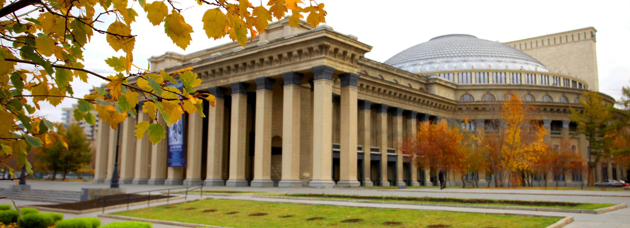 Эталонного «Щелкунчика» поставили в оперном театре Новосибирска