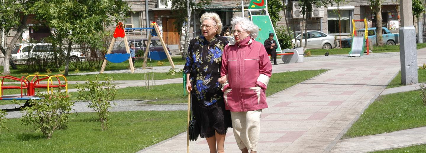 Штат сиделок для стариков увеличат в Новосибирске