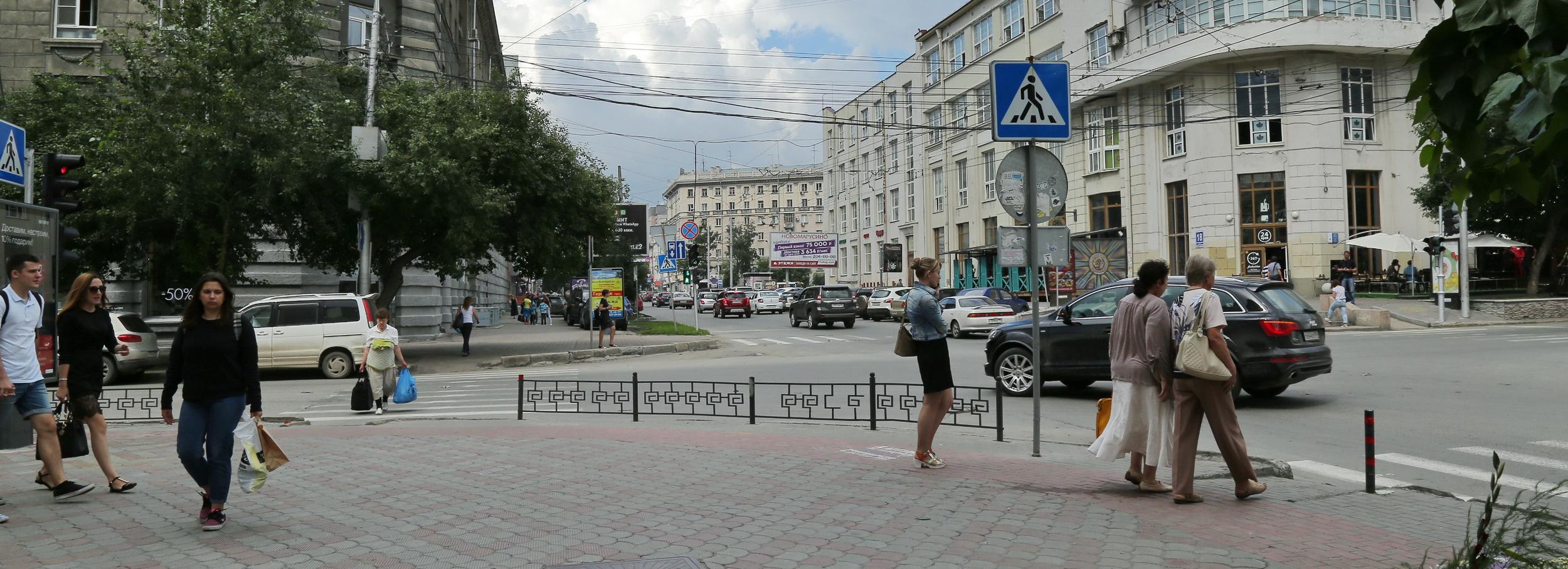 Прохладную погоду с грозой и ветром обещают синоптики на выходных