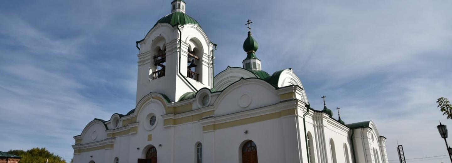 Самый старый собор Новосибирской области освятили после реставрации