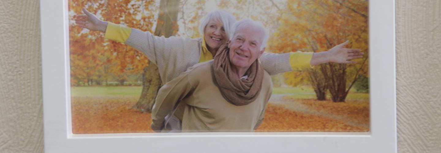 Молодёжь Новосибирска помогает в хозяйстве бабушкам и дедушкам