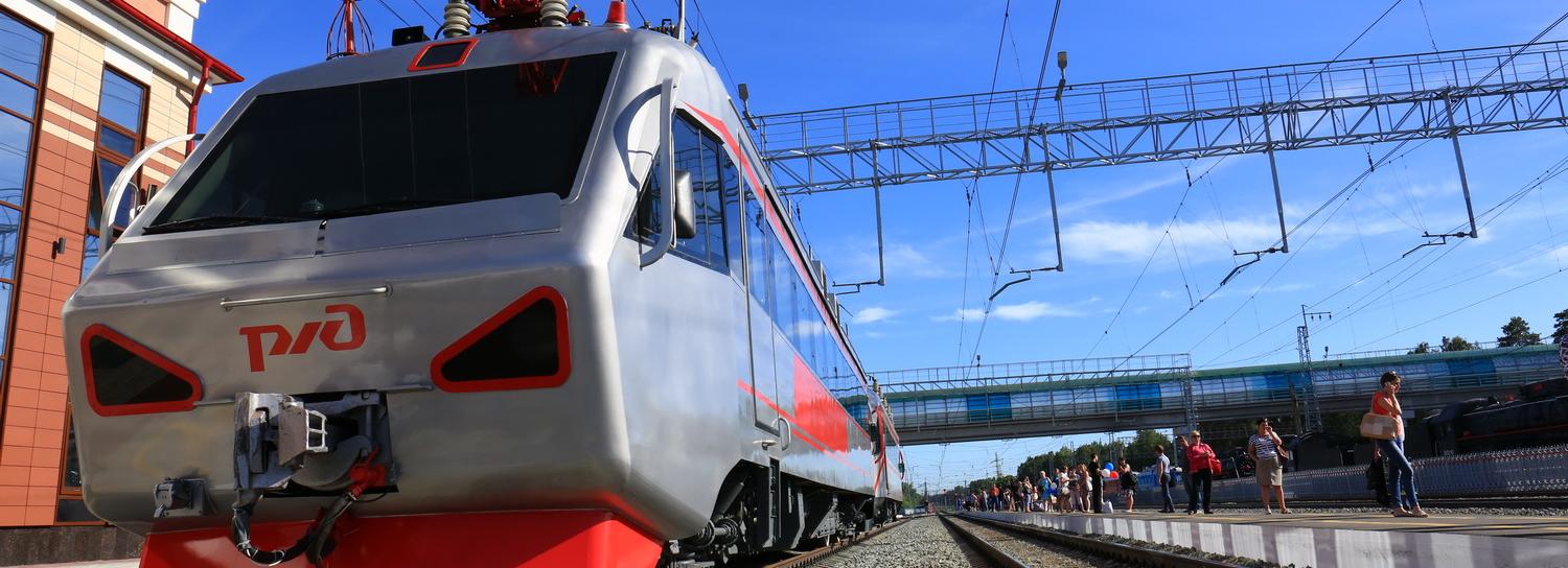 Восемь электричек поменяют расписание на неделю из-за ремонта путей