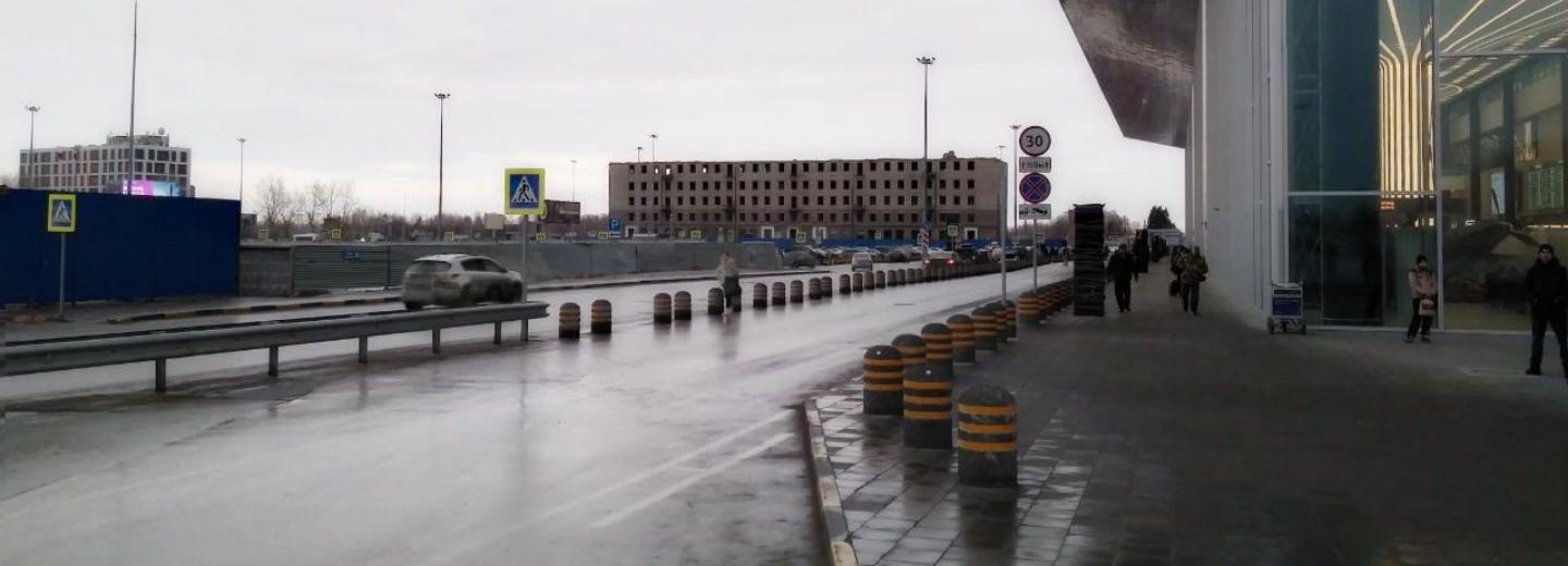 В аэропорту Толмачёво разбирают старую советскую гостиницу