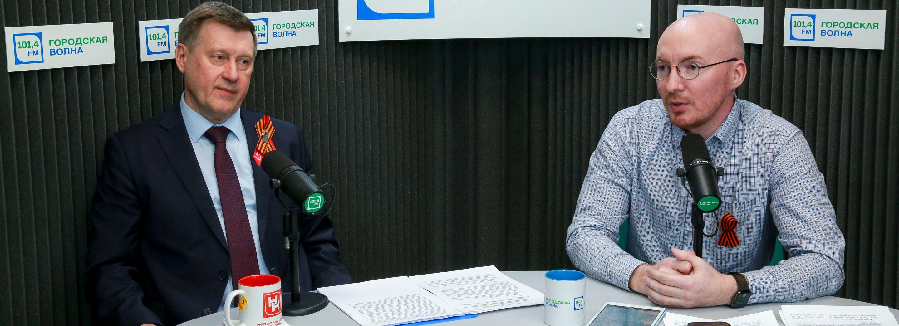 Мэр отвечает: праздник со слезами, судьба дома Янки и засилье автомобилей