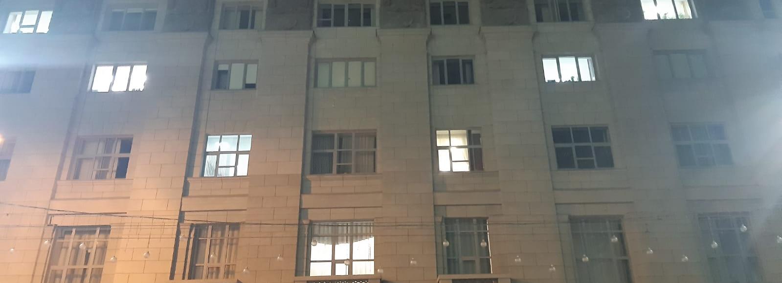 Огромные буквы «Z» и «V» зажгли на здании мэрии Новосибирска