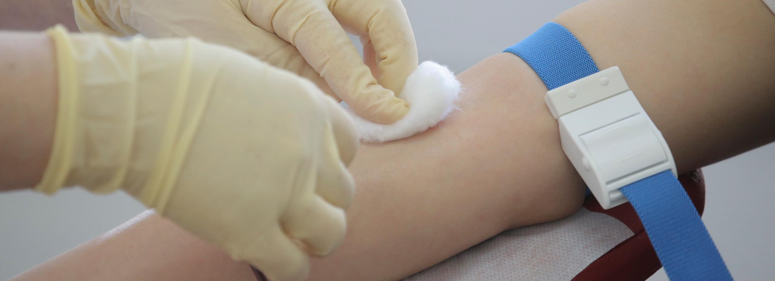 Антибактериальный материал для перевязки ран разработали в Новосибирске