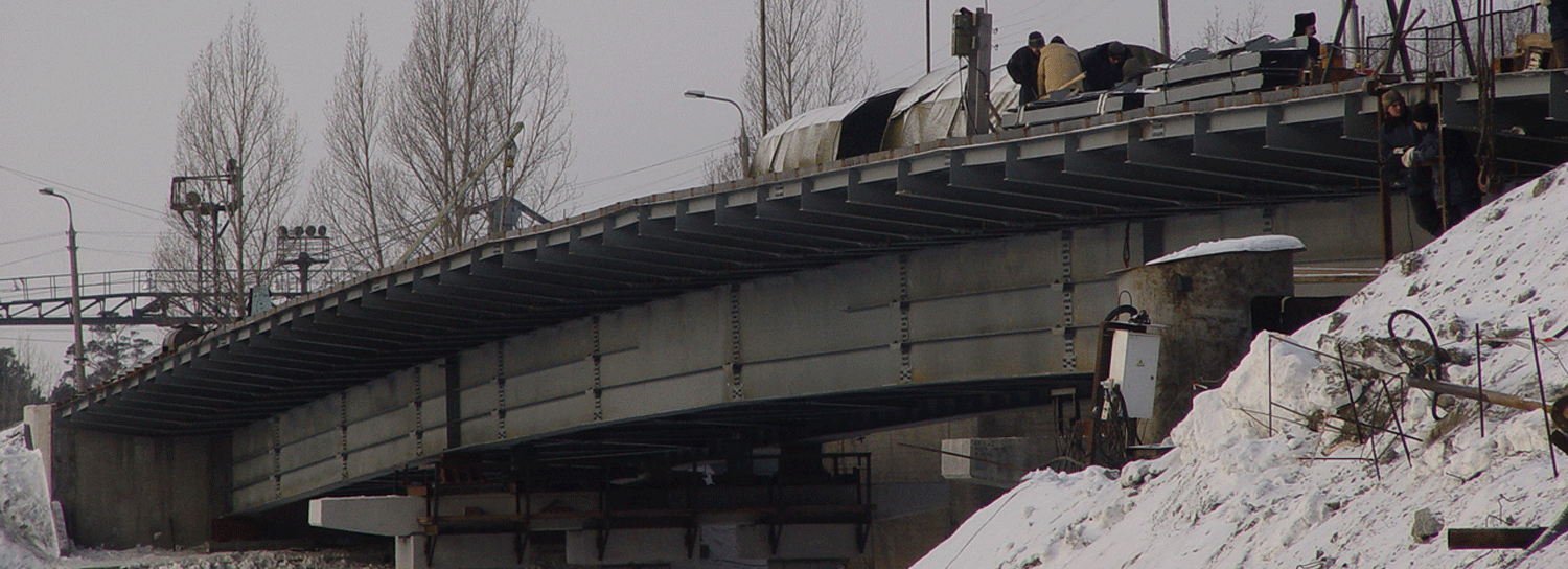 Отремонтируют мост через реку Издревая, на которой хотели строить полигон