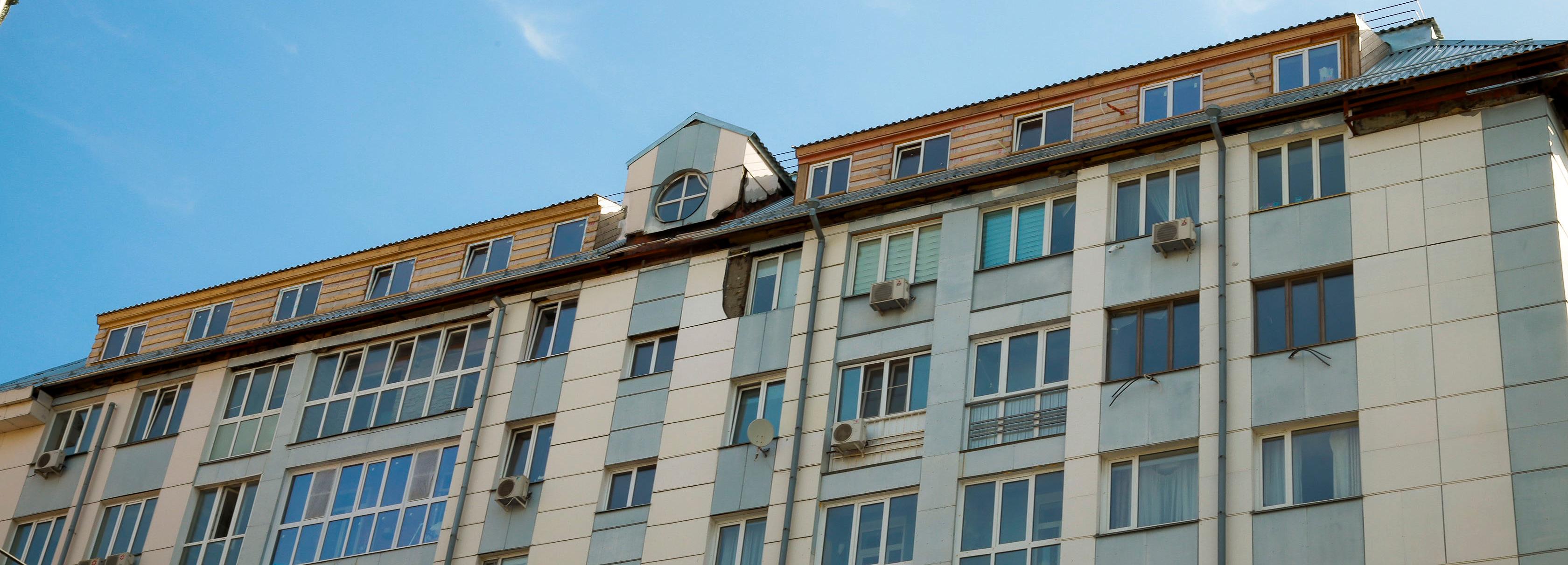 Мэр Кудрявцев осмотрел восстановленный после пожара дом на Советской