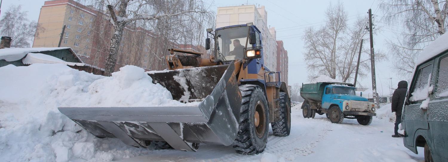 В Новосибирске ДЭУ предотвращают снежные коллапсы на дорогах