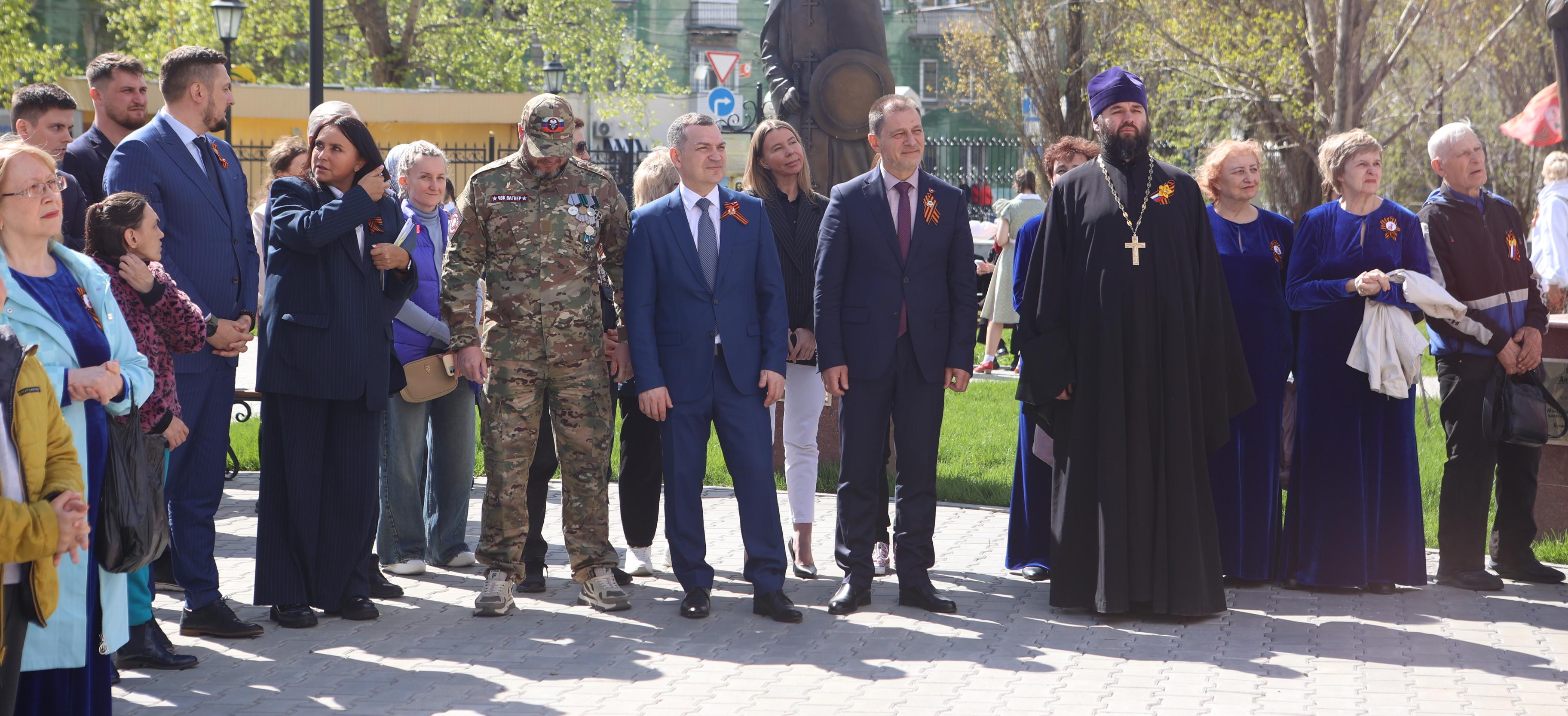 Мэр Кудрявцев посетил «Квартал Победы» у храма на Учительской