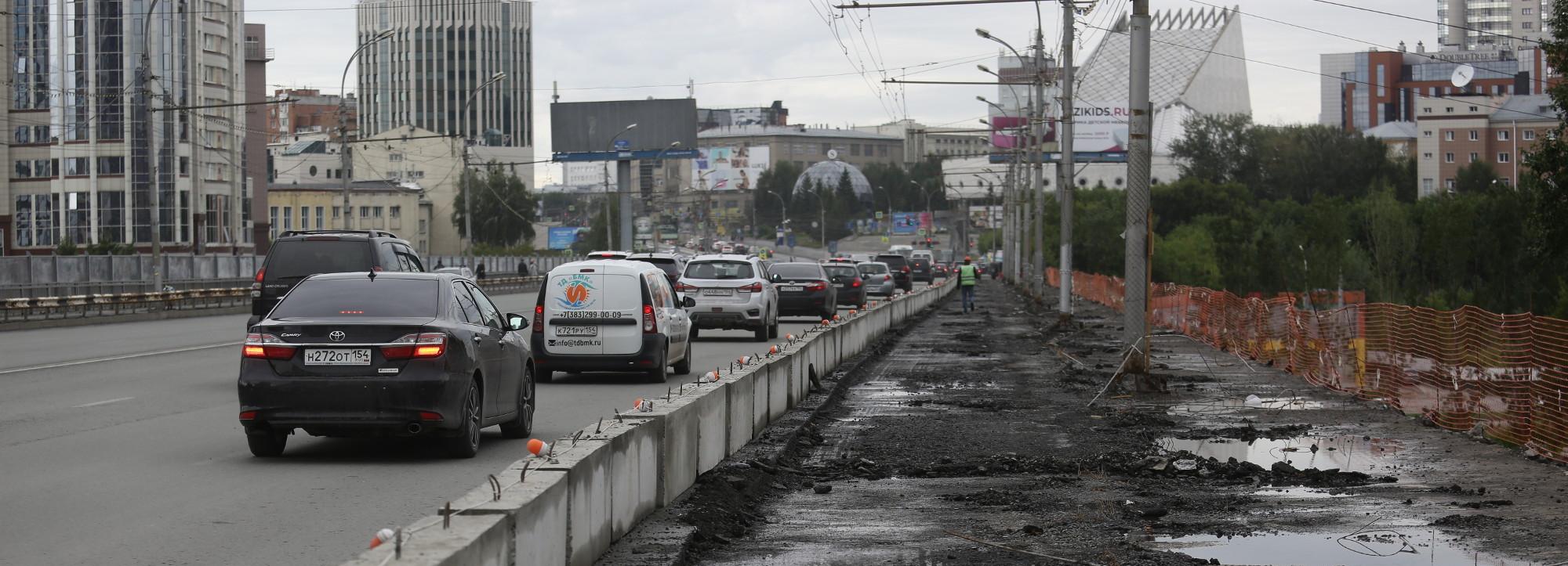Для ремонта моста на Октябрьской магистрали выберут нового подрядчика