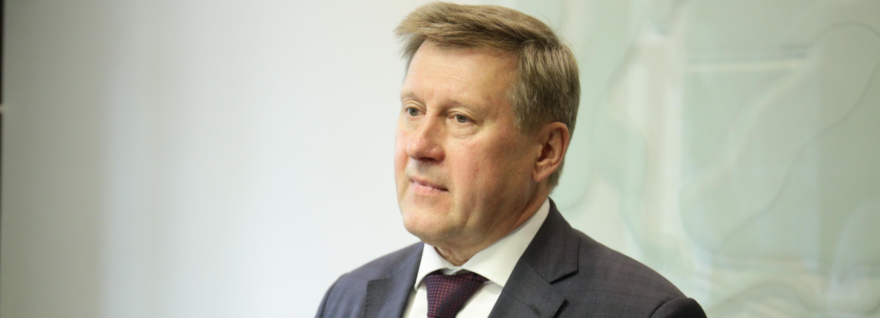 Мэр Локоть предупредил горожан об опасности передачи персональных данных