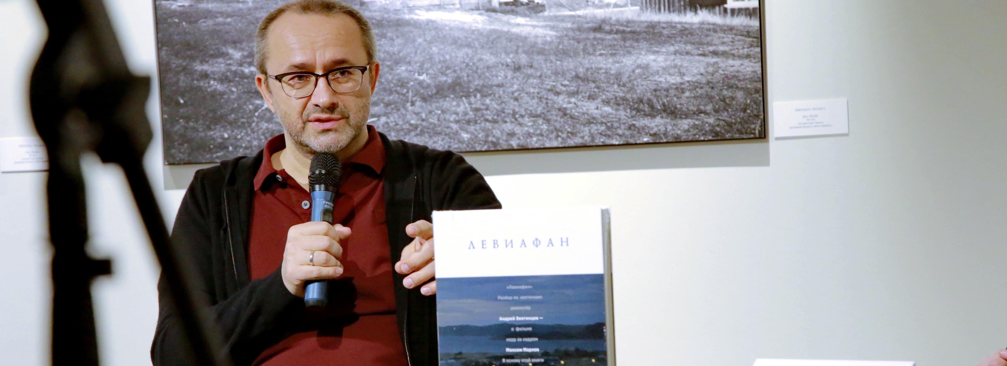 Андрея Звягинцева c тяжёлыми осложнениями COVID-19 лечат в Германии