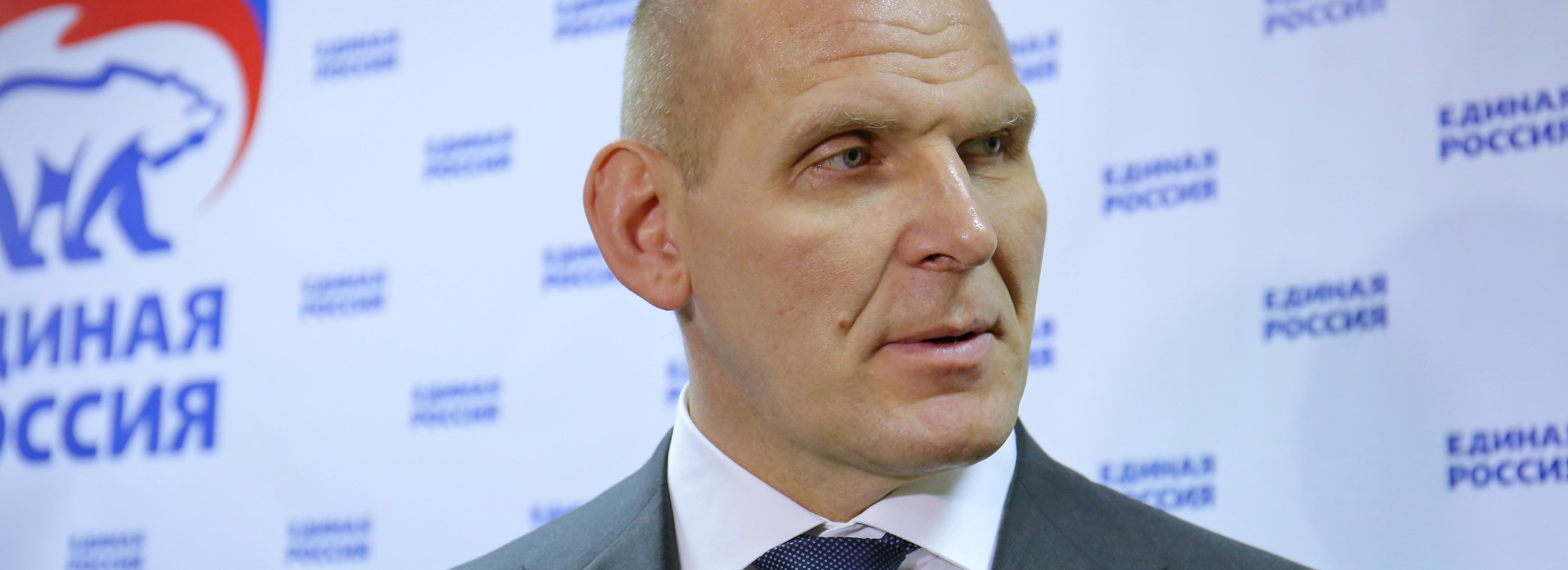 Александр Карелин проголосовал на выборах губернатора Новосибирской области