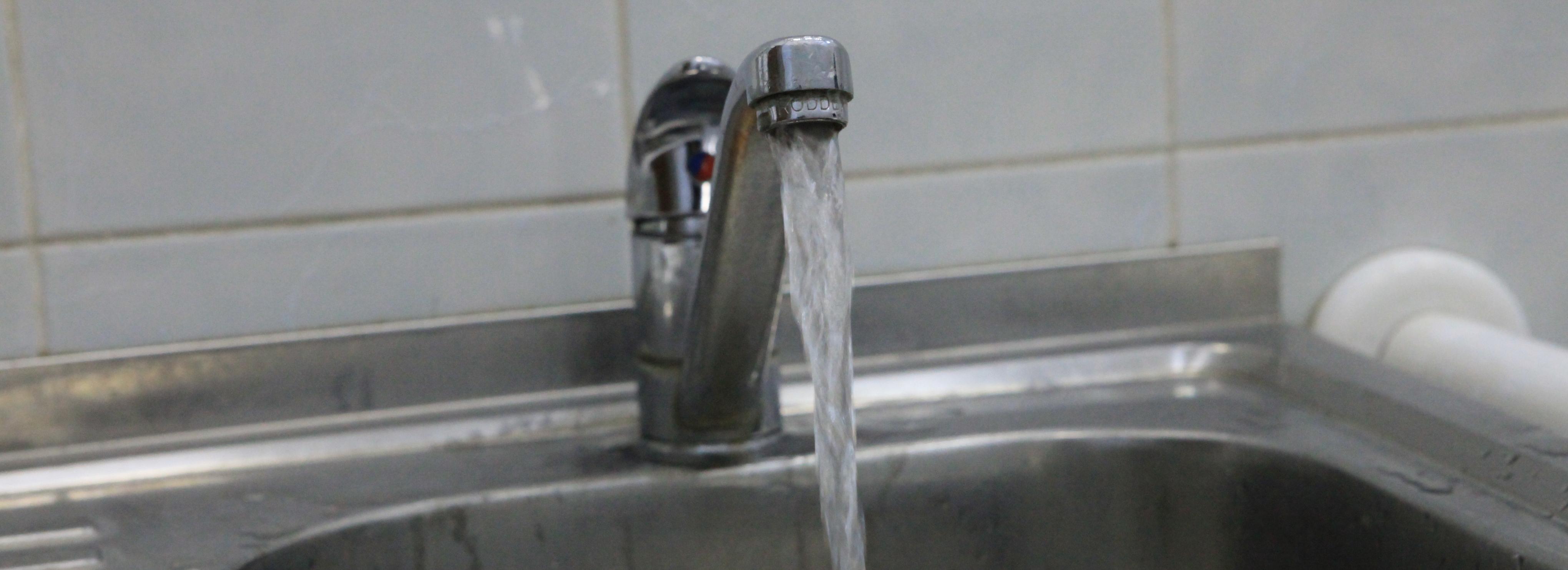 Горячую воду отключат с 17 июня в четырёх районах Новосибирска