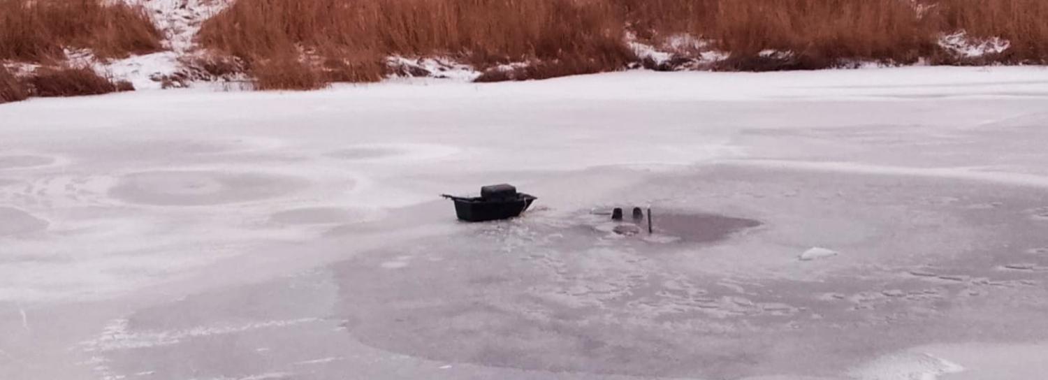 Мужчина погиб, провалившись под тонкий лёд на реке Карасук