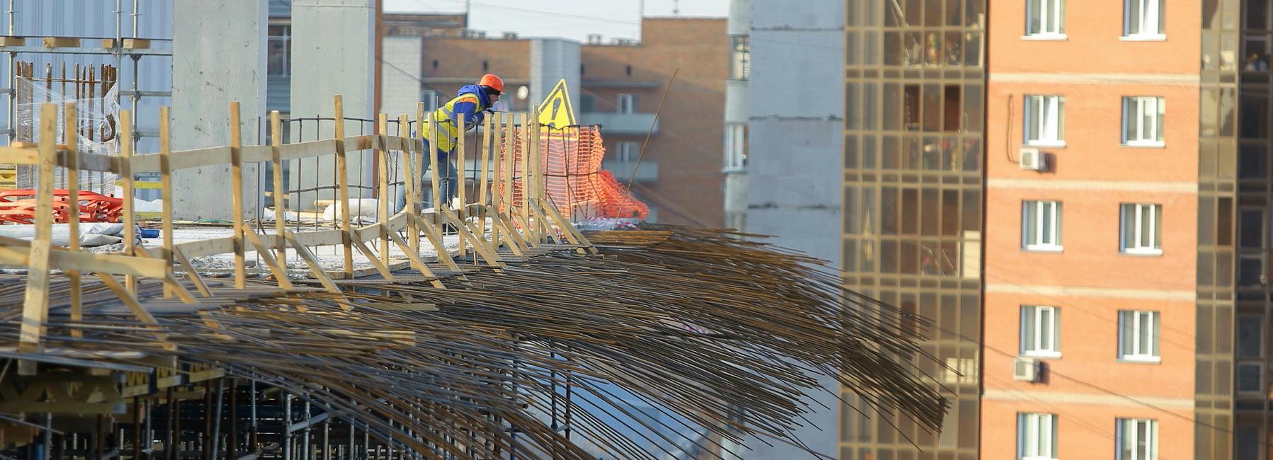 В Новосибирске возводят 233 жилых дома: строительные итоги 2022 года