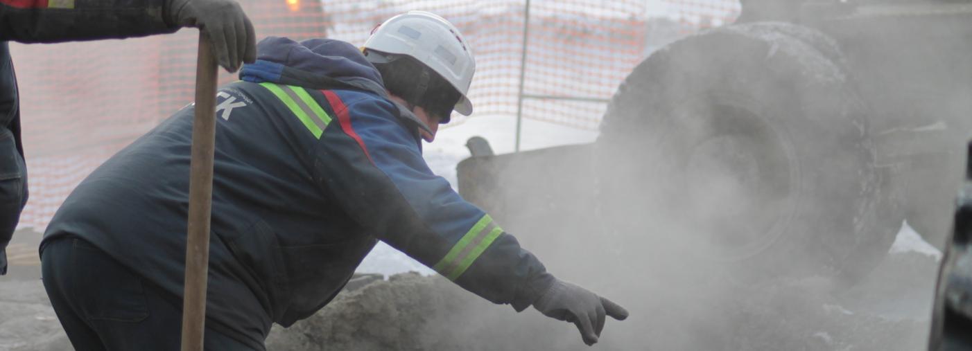 69 бригад восстанавливают отопление в домах на левом берегу