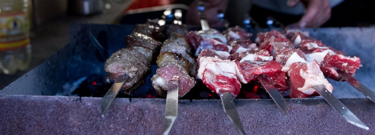 А мы такие зажигаем: как обращаться с мангалом